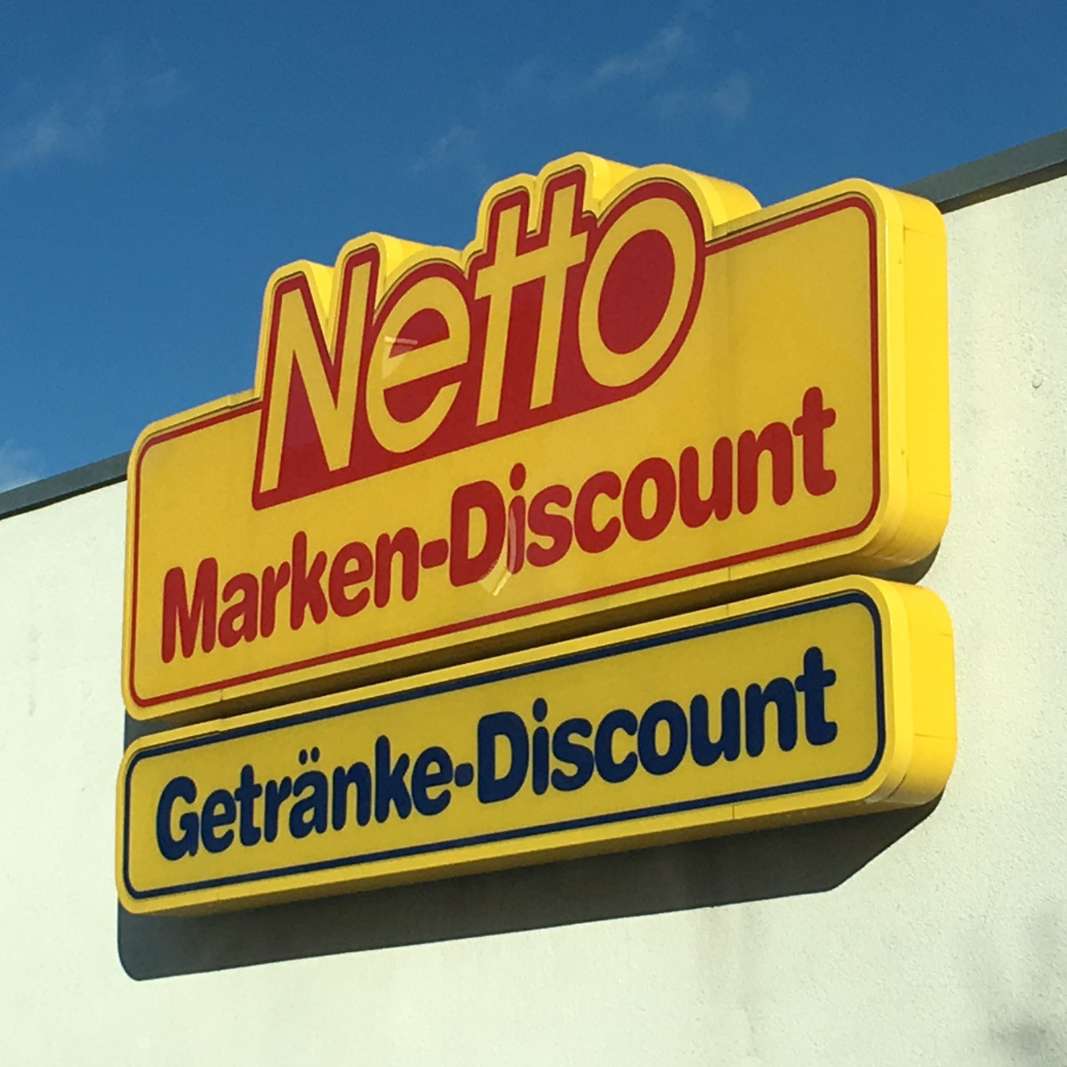 Fonds & Vermögen Verwaltung Immobilie Neufahrn Fachmarktzentrum Parkplatz Netto Marken-Discount